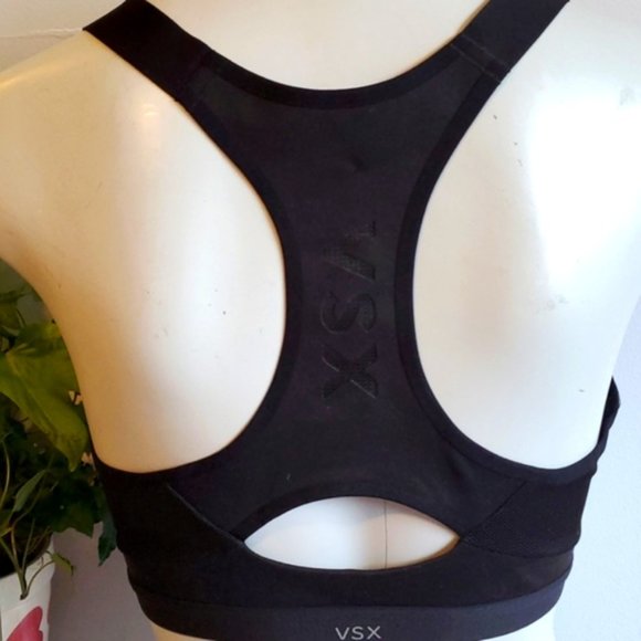Victoria's Secret sports bra black zip front, 36D ❤️ - Picture 3 of 9
